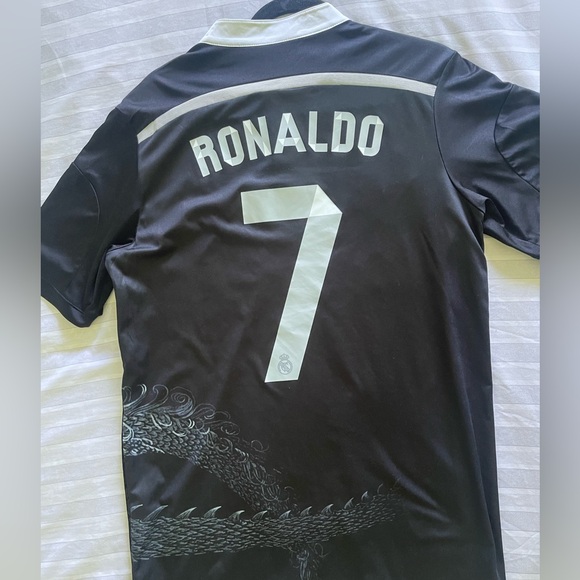 REAL MADRID DRAGON JERSEY | all players and sizes available - Picture 8 of 10